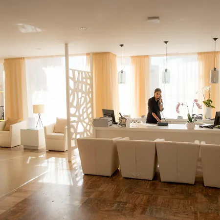 Menorca - Adults Recommended - By Pierre & Premium 비니베카