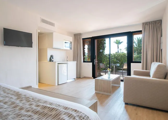 Menorca - Adults Recommended - By Pierre & Premium Hotel Binibeca