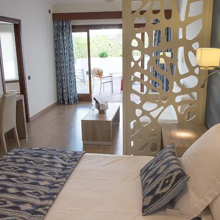 מלון Menorca - Adults Recommended - By Pierre & Premium 3*