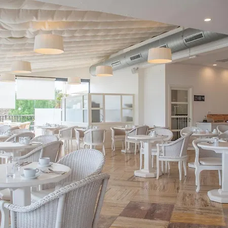 Menorca - Adults Recommended - By Pierre & Premium מלון 3*