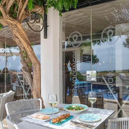 Menorca - Adults Recommended - By Pierre & Premium 3*