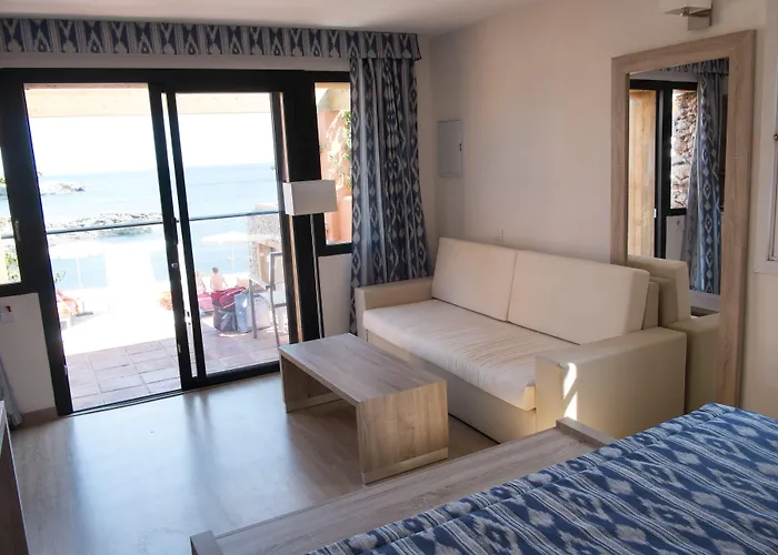 Hotel Menorca - Adults Recommended - By Pierre & Premium 3*